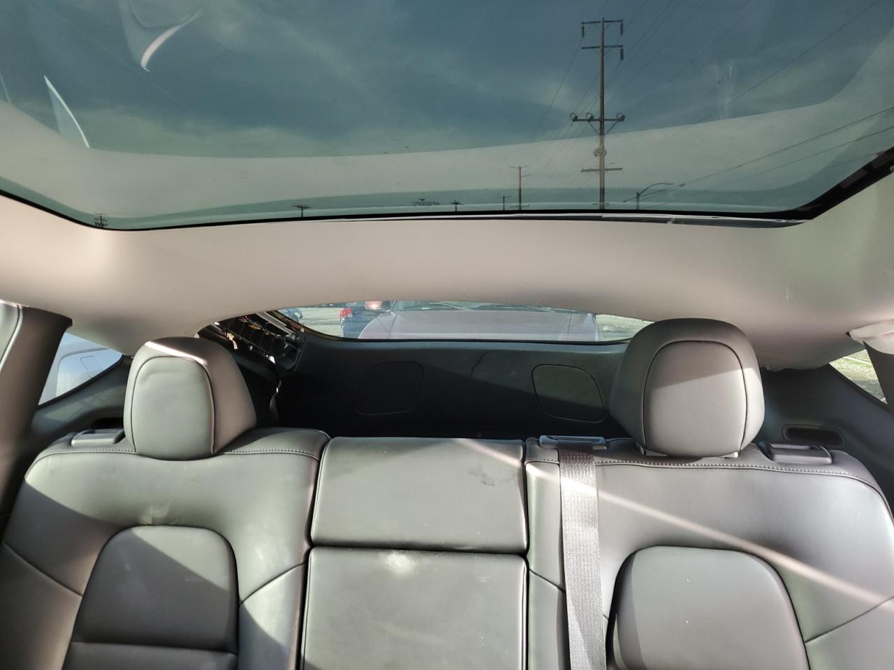 2022 TESLA MODEL Y  VIN:7SAYGDEE0NF461740