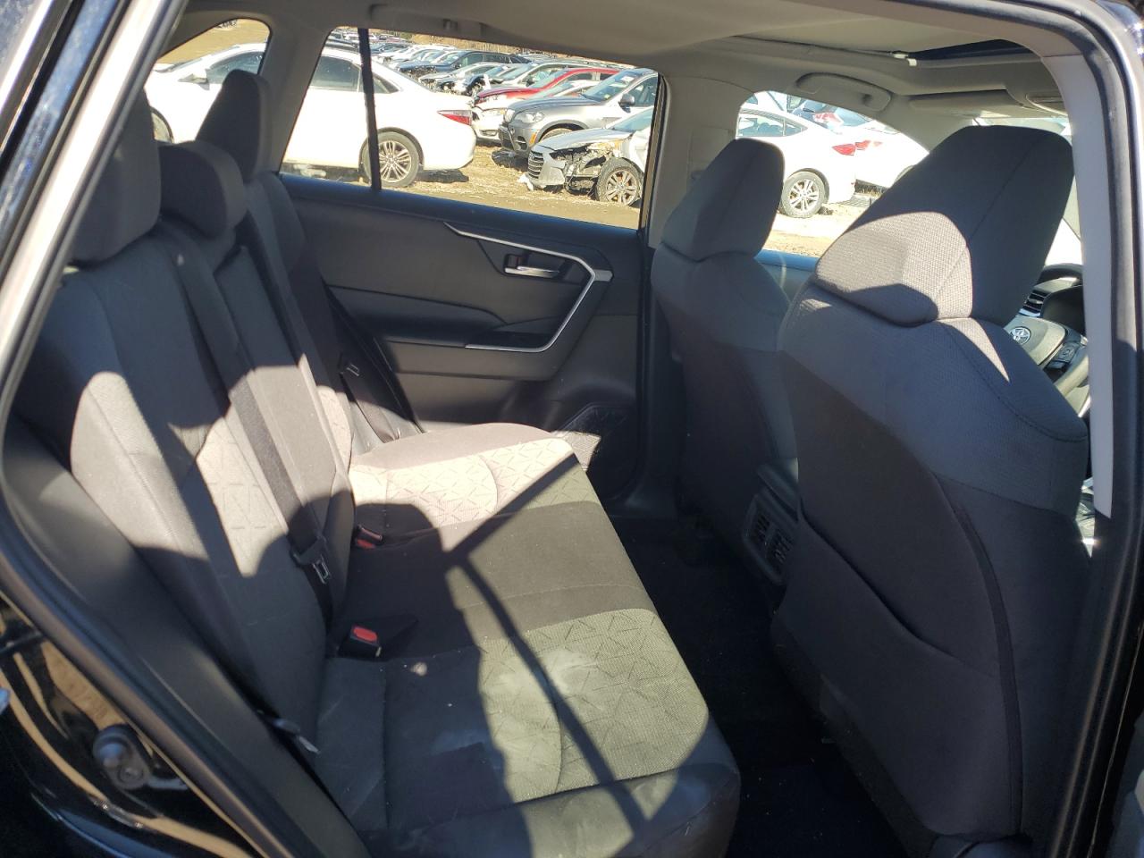 2022 TOYOTA RAV4 XLE VIN:2T3P1RFV1NW253463