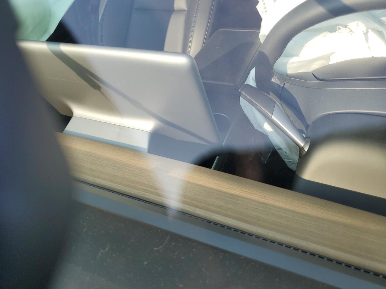 2023 TESLA MODEL Y  VIN:LRWYGDEE5PC081495