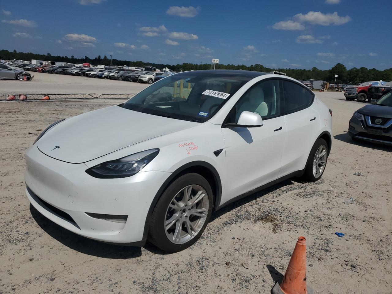 2023 TESLA MODEL Y  VIN:7SAYGDEE2PA130903