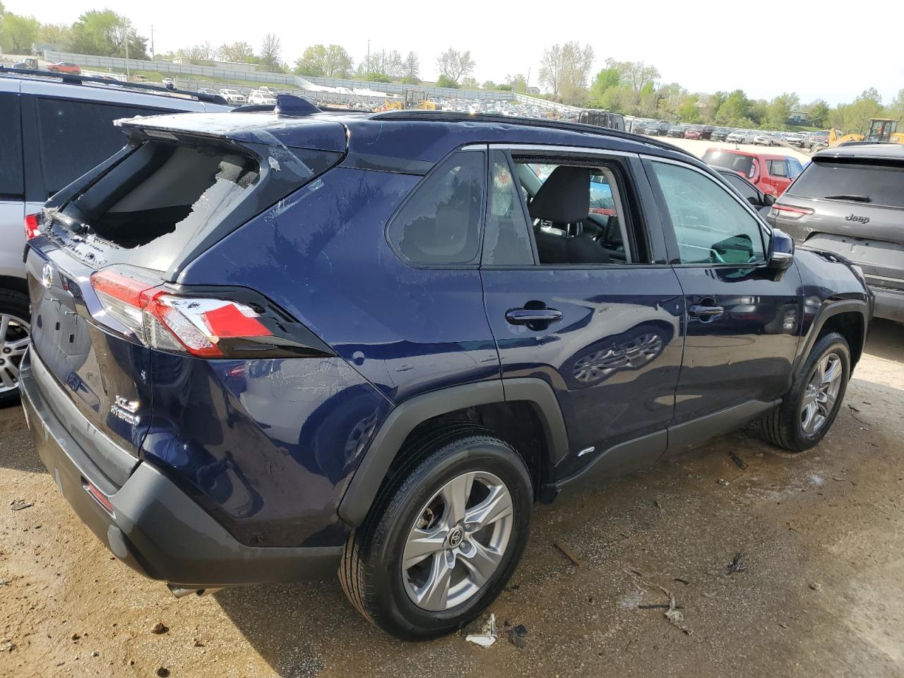 2022 TOYOTA RAV4 XLE VIN:4T3RWRFV2NU072351