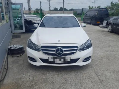 2015 Mercedes-Benz E 220 VIN: