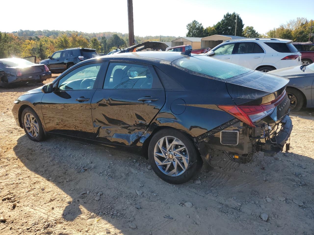 2024 HYUNDAI ELANTRA BLUE VIN:KMHLM4DJ6RU115182