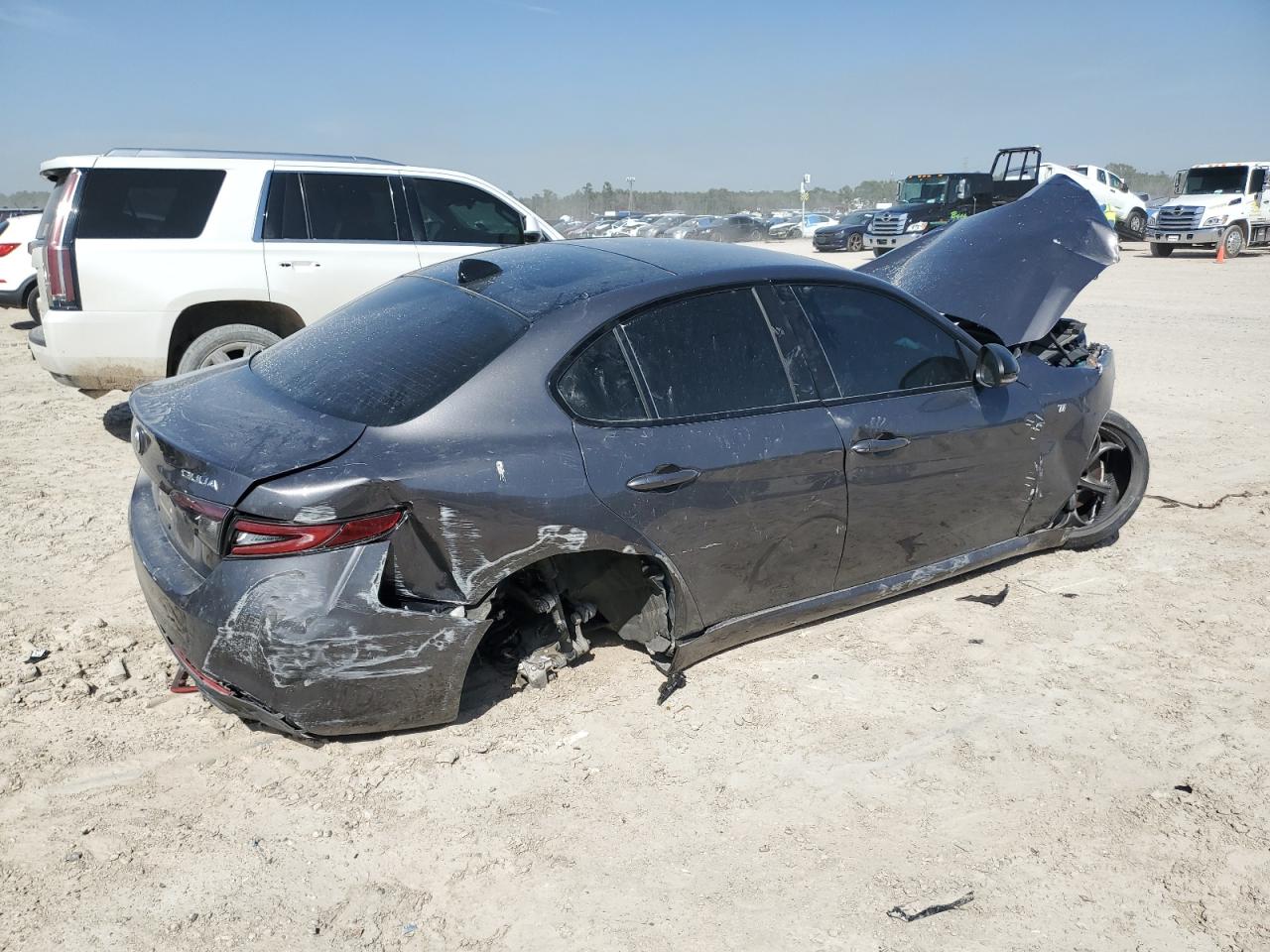 2024 ALFA ROMEO GIULIA TI VIN:ZARFAMBN1R7681805