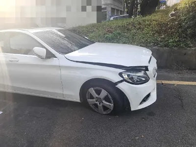 2015 Mercedes-Benz C 200 VIN: