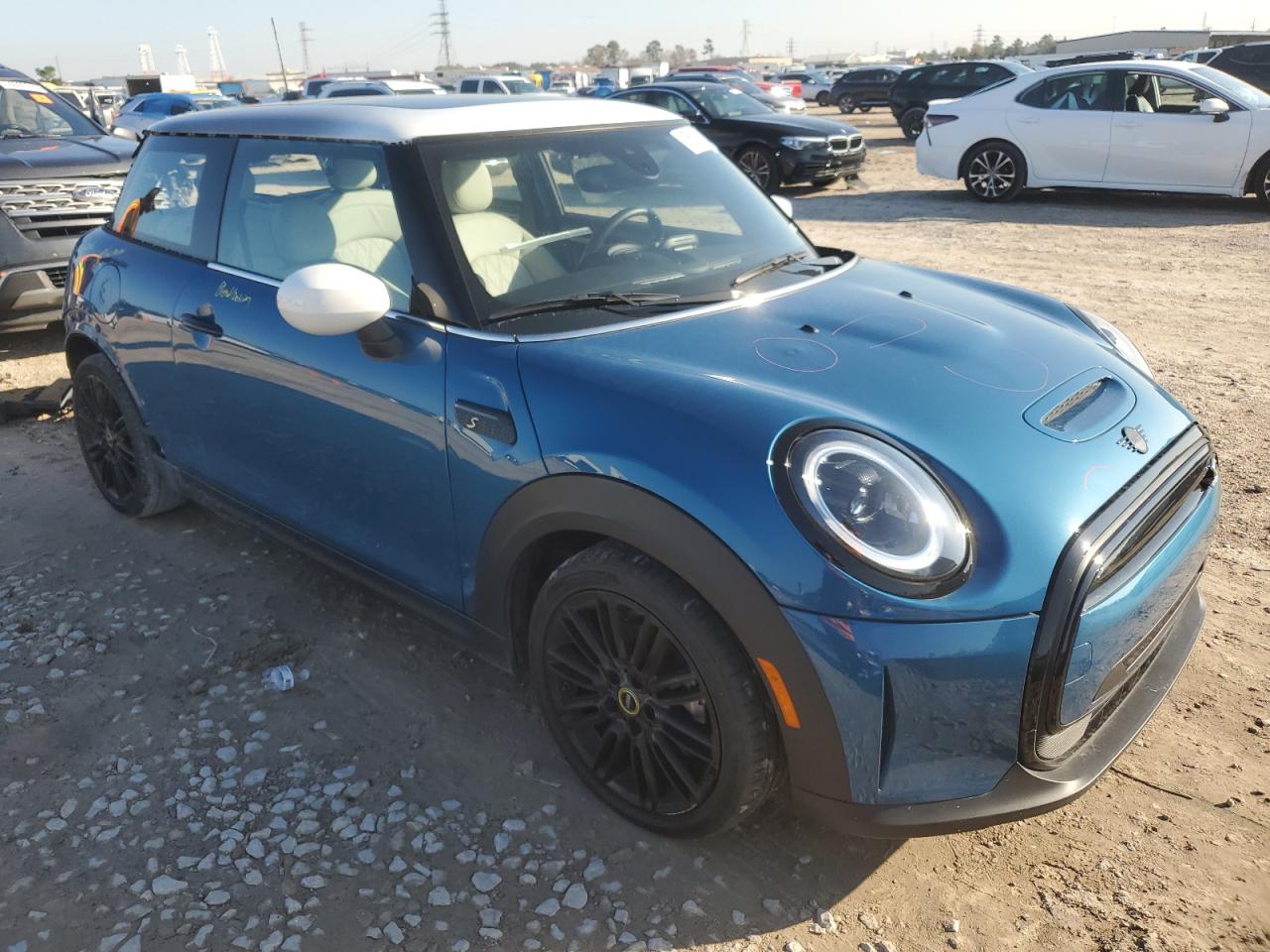 2024 MINI COOPER SE VIN:WMW13DJ01R2U85703
