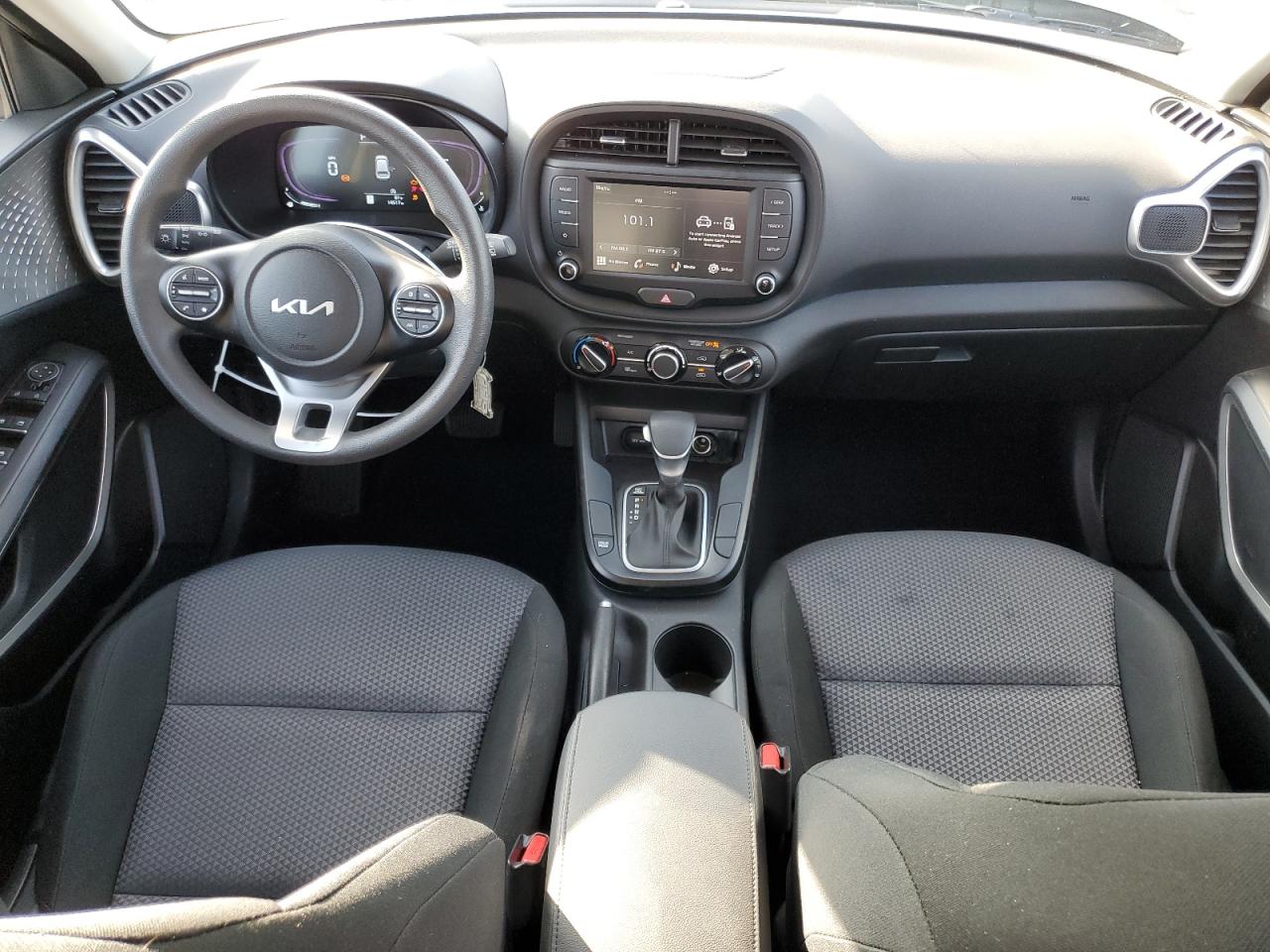 2024 KIA SOUL LX VIN:KNDJ23AU1R7240678