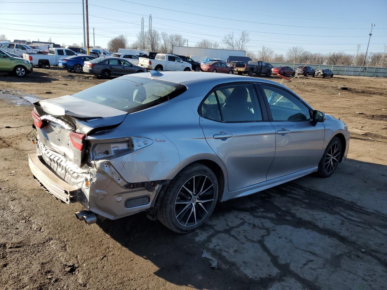 2022 TOYOTA CAMRY SE VIN:4T1G11AK2NU685583