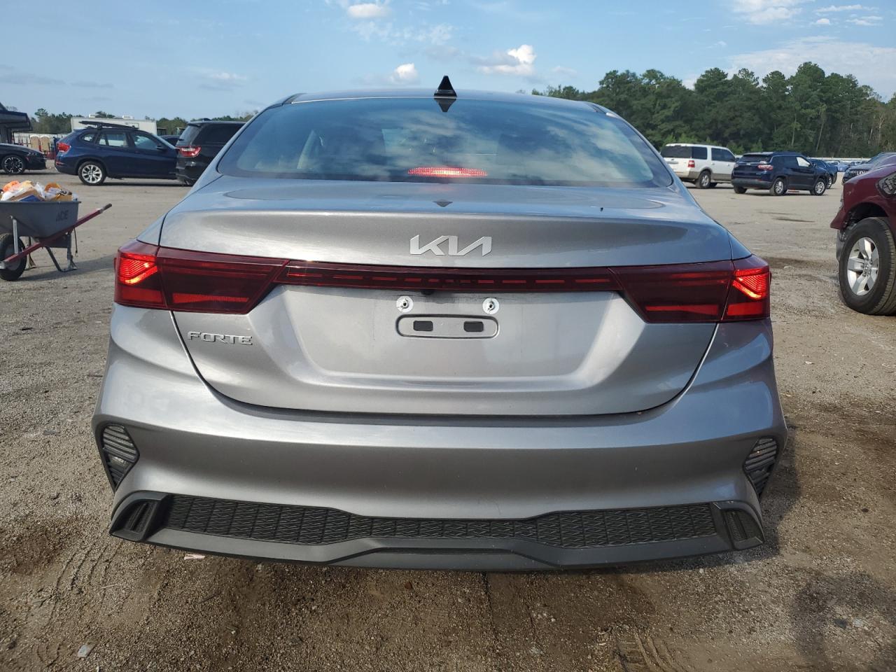 2024 KIA FORTE LX VIN:3KPF24ADXRE727504