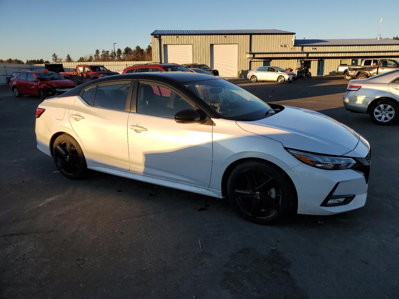 2022 NISSAN SENTRA SR VIN:3N1AB8DV1NY303307