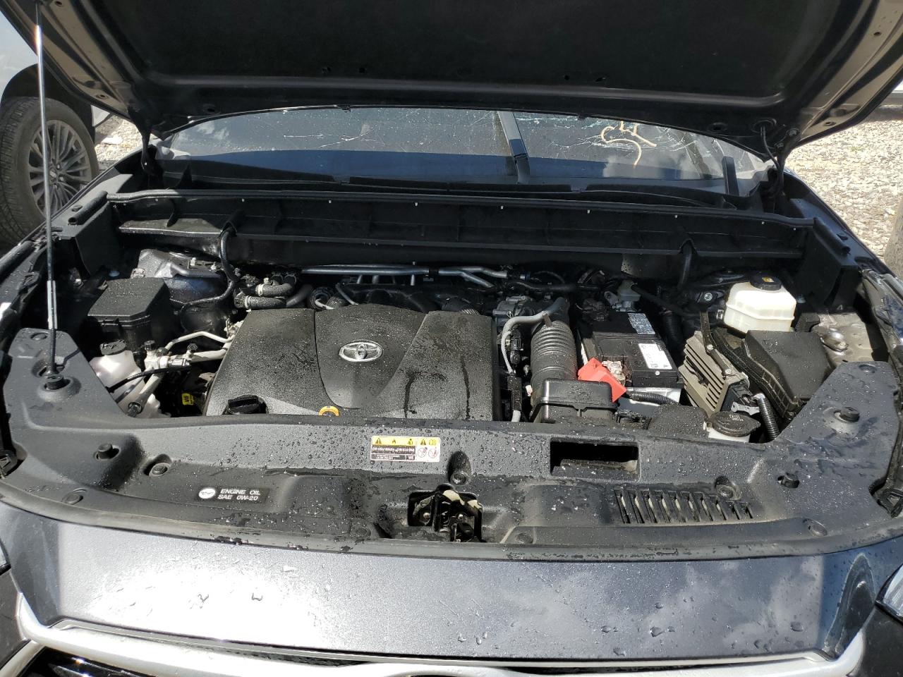 2022 TOYOTA HIGHLANDER XLE VIN:5TDHZRBH9NS229958