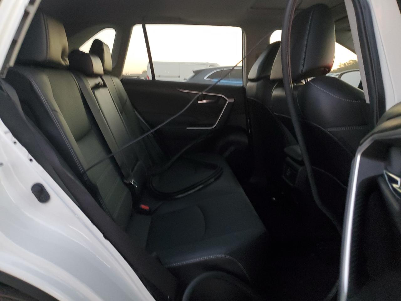 2022 TOYOTA RAV4 XLE PREMIUM VIN:2T3C1RFV8NW228767