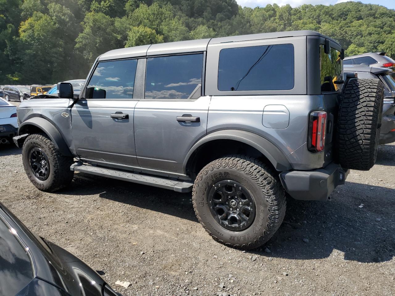 2022 FORD BRONCO BASE VIN:1FMEE5DP7NLB41855