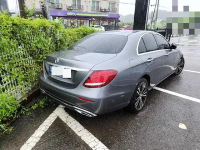 2020 Mercedes-Benz E 300 VIN: