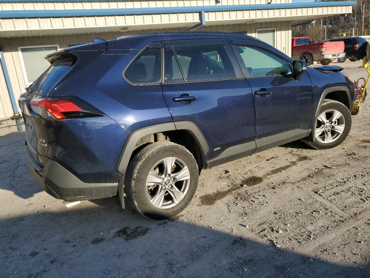 2022 TOYOTA RAV4 XLE VIN:JTMRWRFV4NJ054805