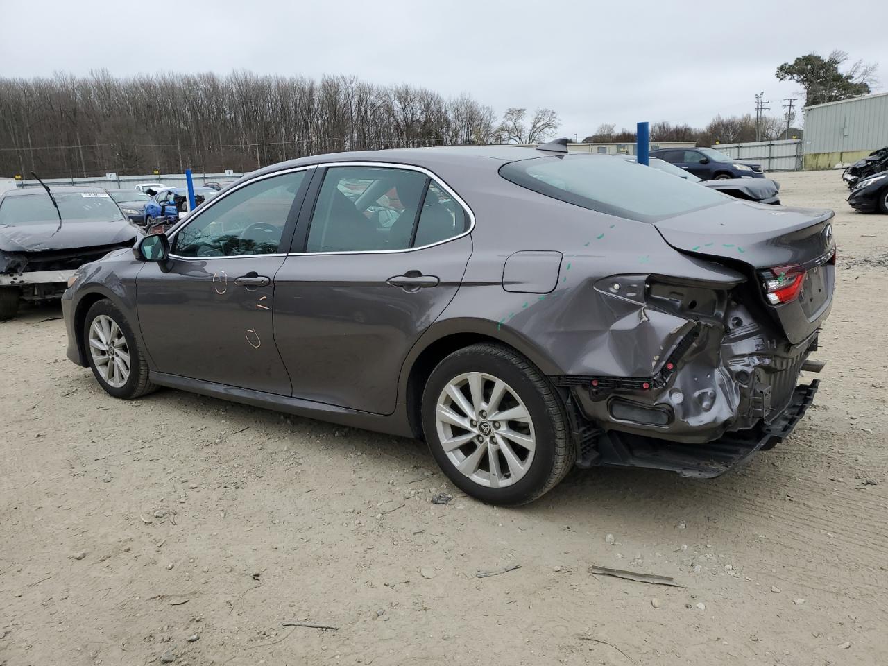 2022 TOYOTA CAMRY LE VIN:4T1C11AK1NU631609