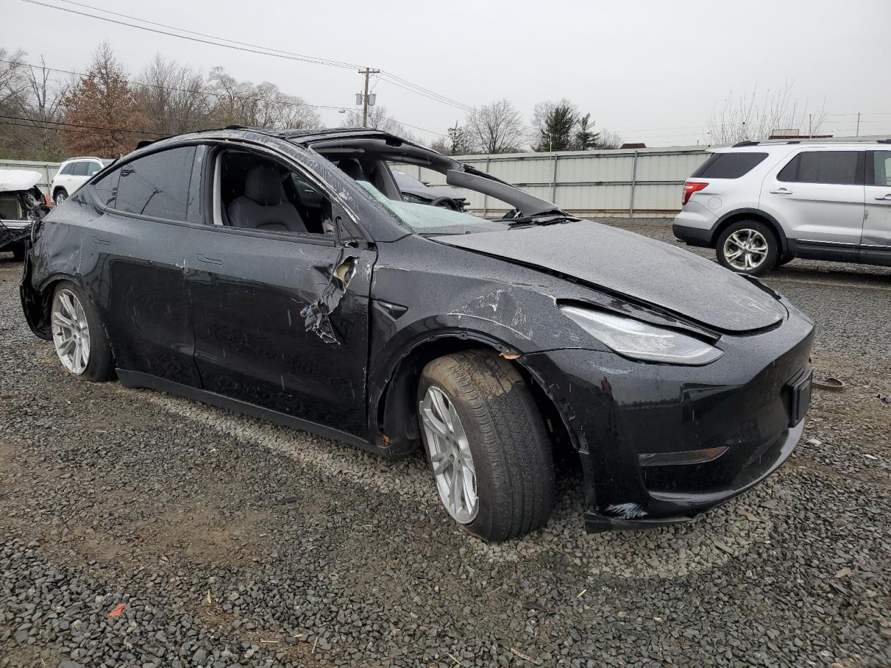 2023 TESLA MODEL Y  VIN:7SAYGDEE8PA044544