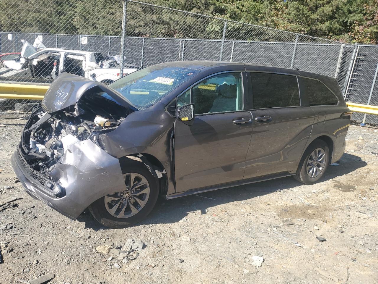 2023 TOYOTA SIENNA LE VIN:5TDKRKEC8PS154377
