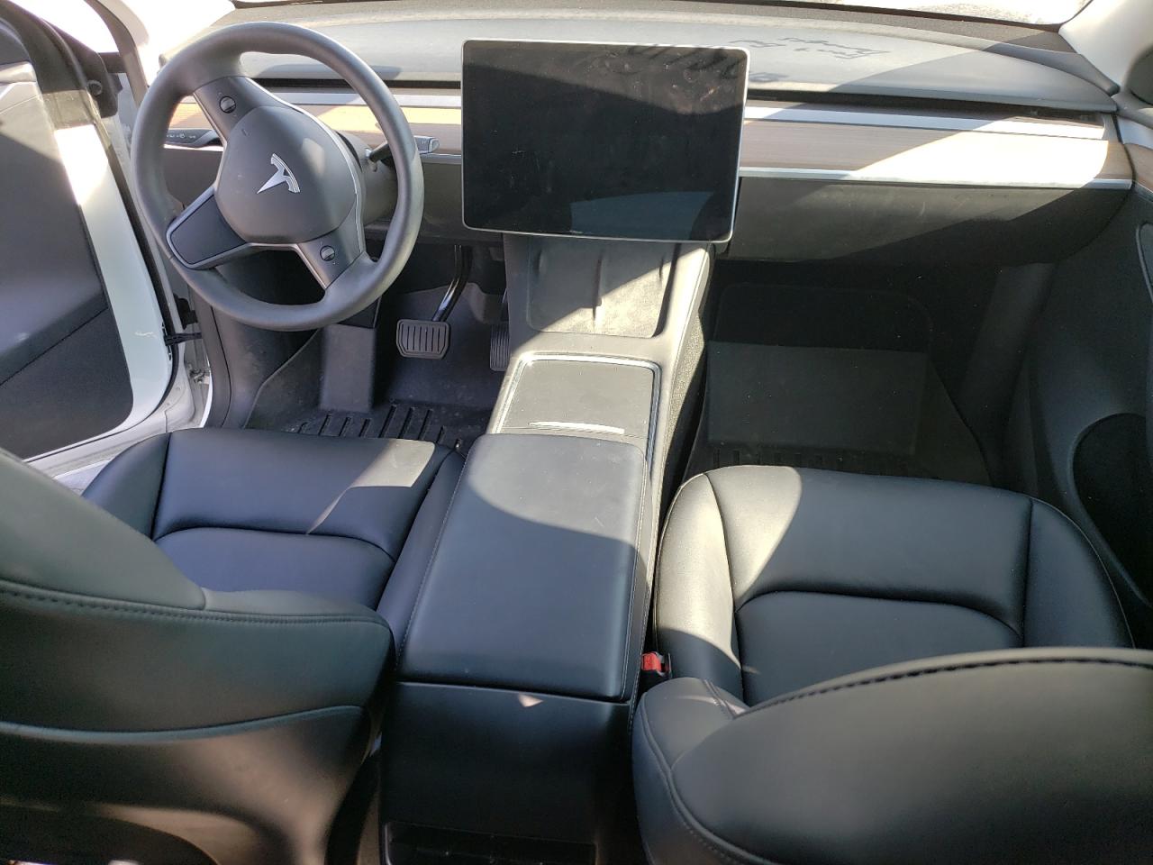 2023 TESLA MODEL Y  VIN:7SAYGDEE2PF703494