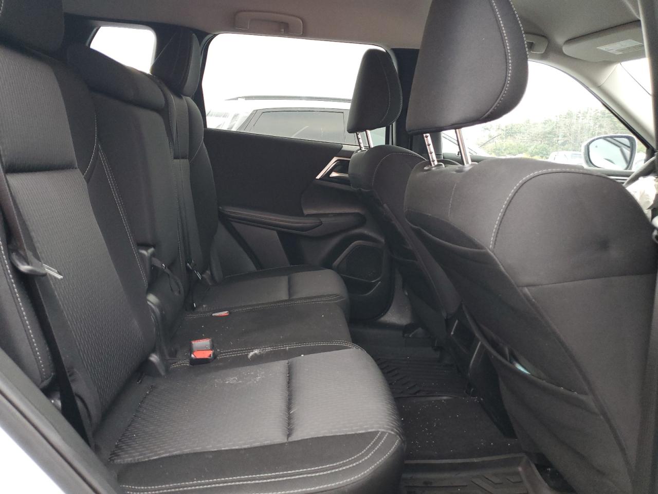 2024 MITSUBISHI OUTLANDER ES VIN:JA4J4UA81RZ030227