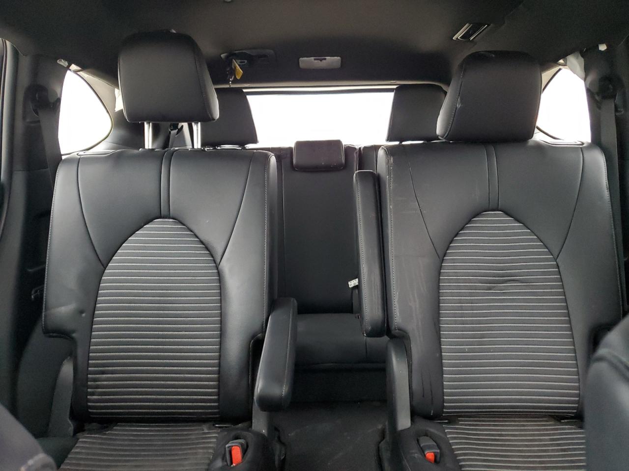 2024 TOYOTA HIGHLANDER LE VIN:5TDKDRAH4RS529886