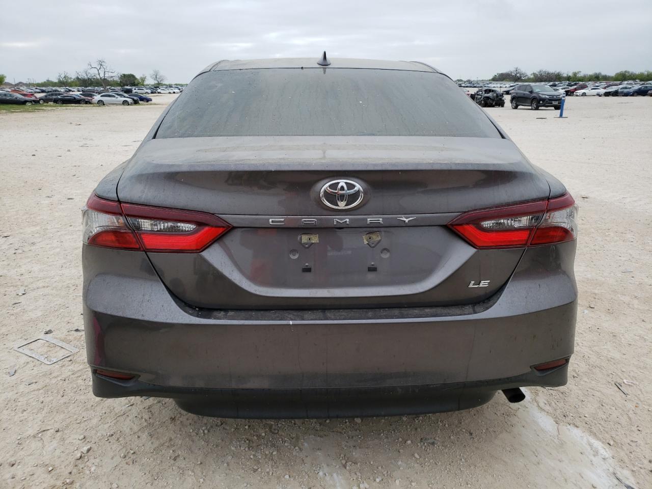 2022 TOYOTA CAMRY LE VIN:4T1C11AK4NU685230