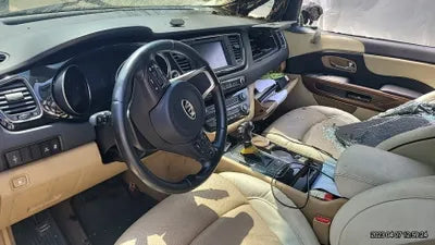2015 Kia Carnival VIN: