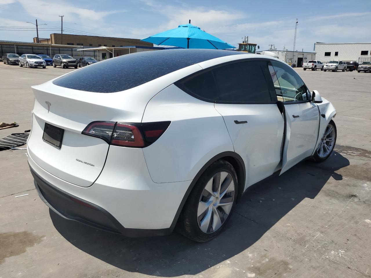 2023 TESLA MODEL Y  VIN:7SAYGDEE0PA060544