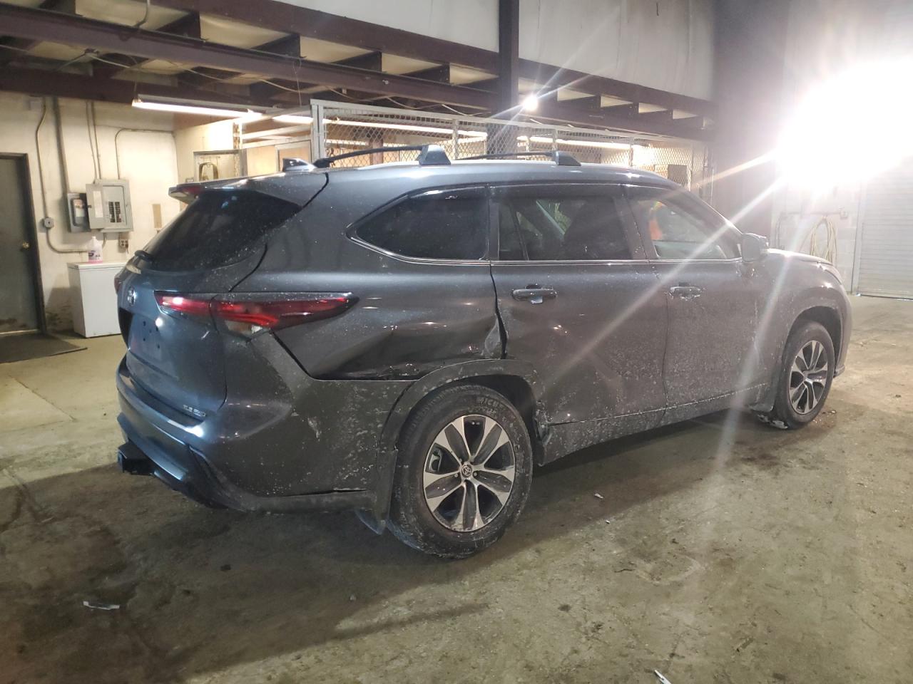 2024 TOYOTA HIGHLANDER LE VIN:5TDKDRBH6RS552245