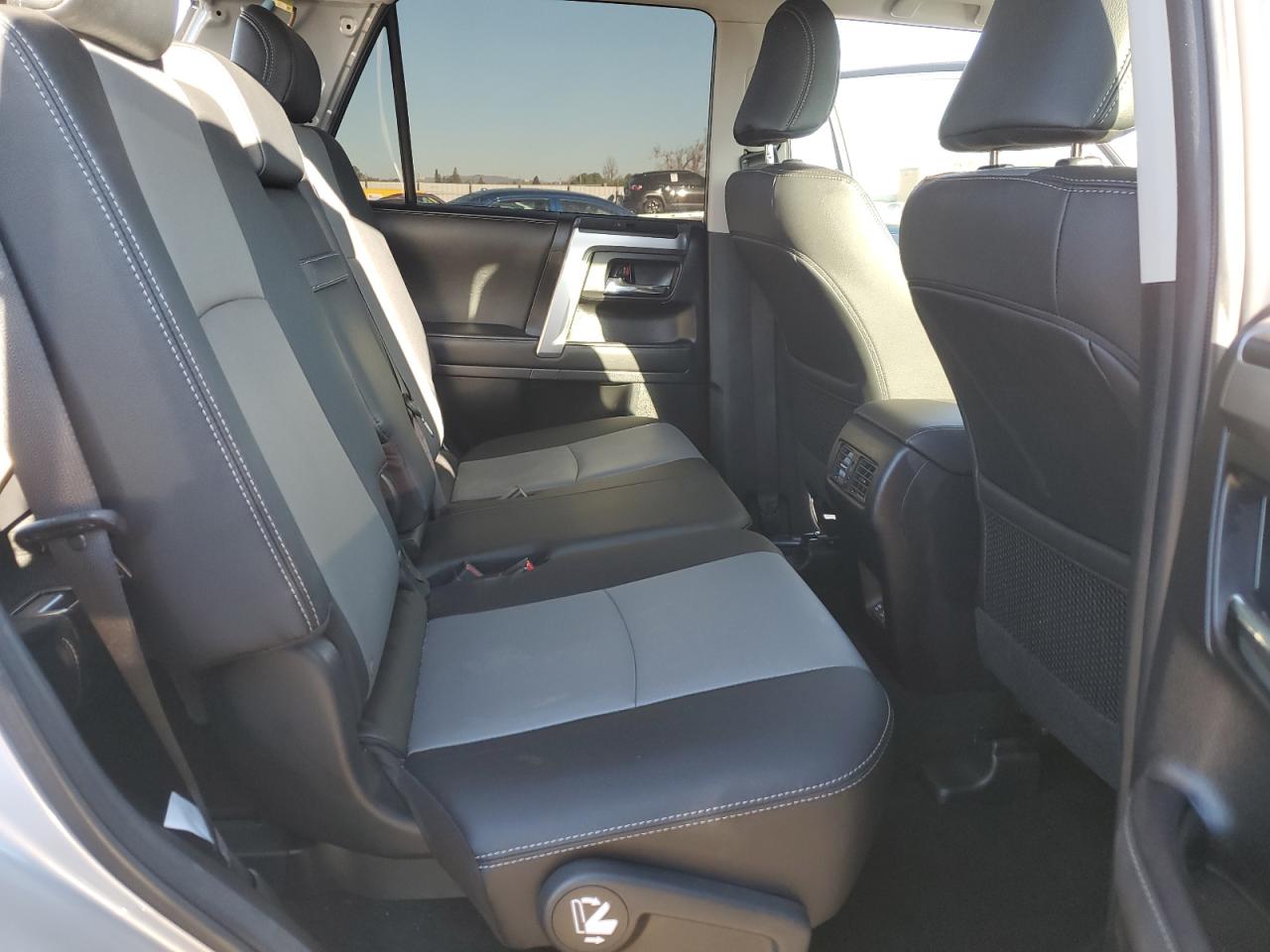 2022 TOYOTA 4RUNNER SR5 VIN:JTEFU5JR3N5270127