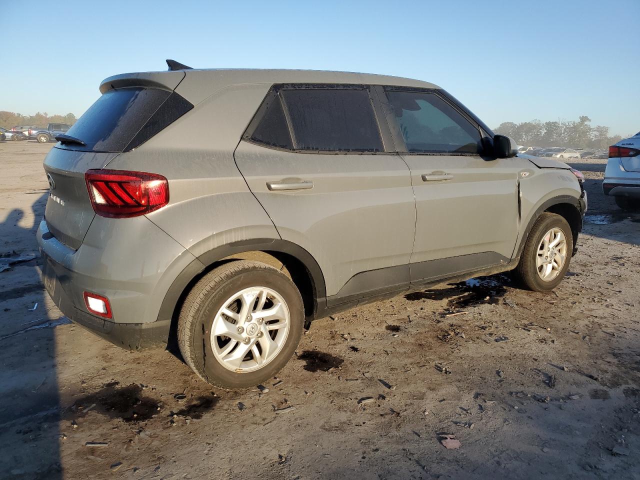 2022 HYUNDAI VENUE SE VIN:KMHRB8A39NU195259