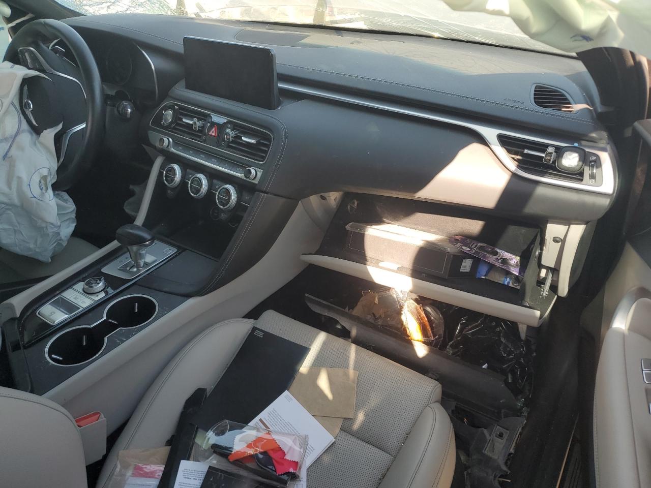 2022 GENESIS G70 BASE VIN:KMTG34TA7NU102821