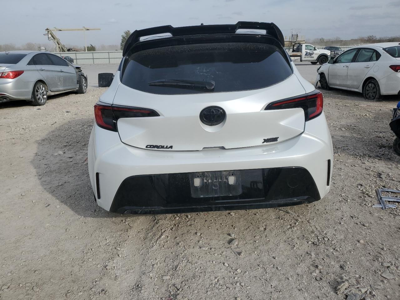 2024 TOYOTA COROLLA XSE VIN:JTNC4MBE2R3216375
