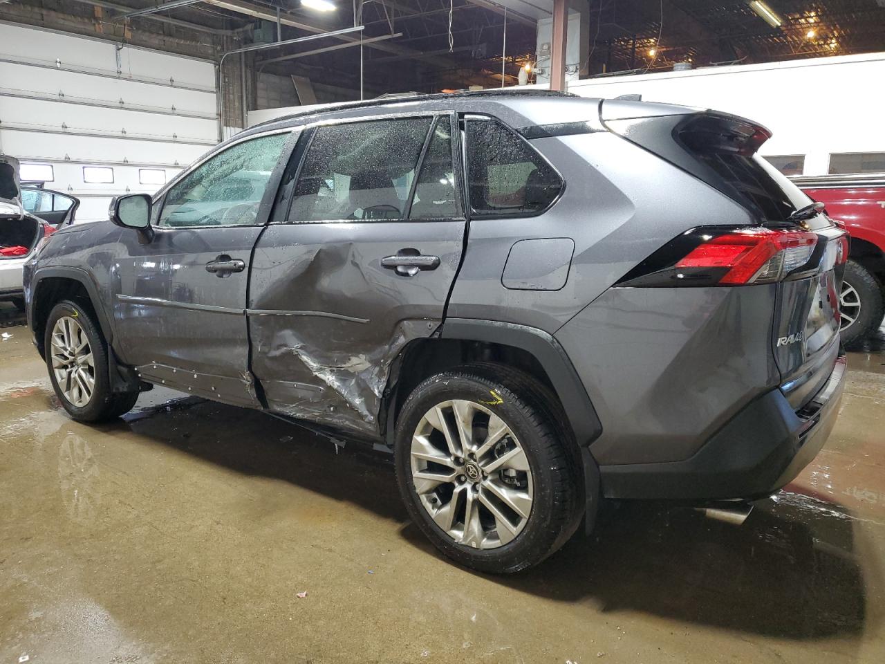2024 TOYOTA RAV4 XLE PREMIUM VIN:2T3A1RFV3RC475063