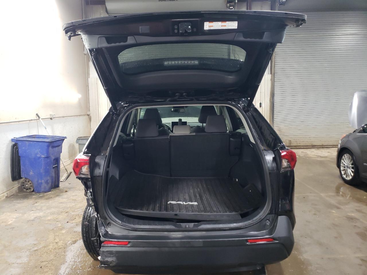 2023 TOYOTA RAV4 XLE VIN:JTMRWRFV7PD199631