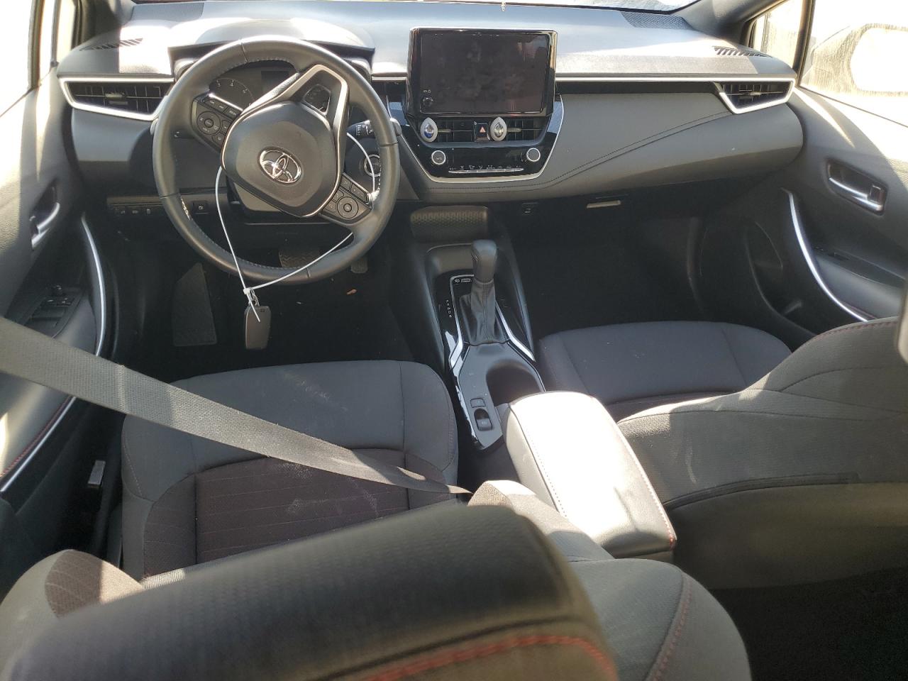 2024 TOYOTA COROLLA LE VIN:JTDBCMFE8R3045175