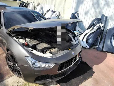 2016 Maserati Ghibli VIN: