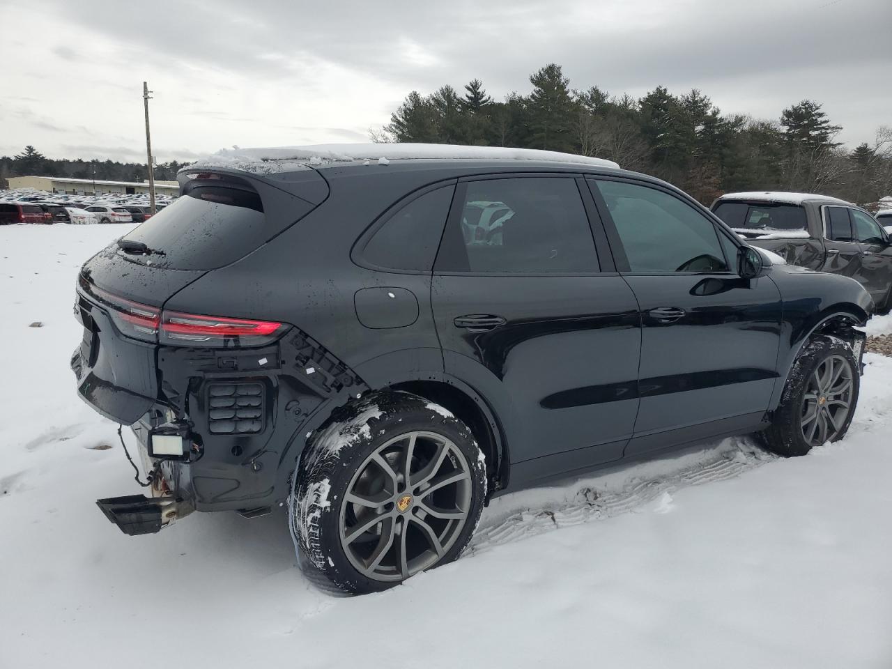 2023 PORSCHE CAYENNE BASE VIN:WP1AA2AY3PDA09536