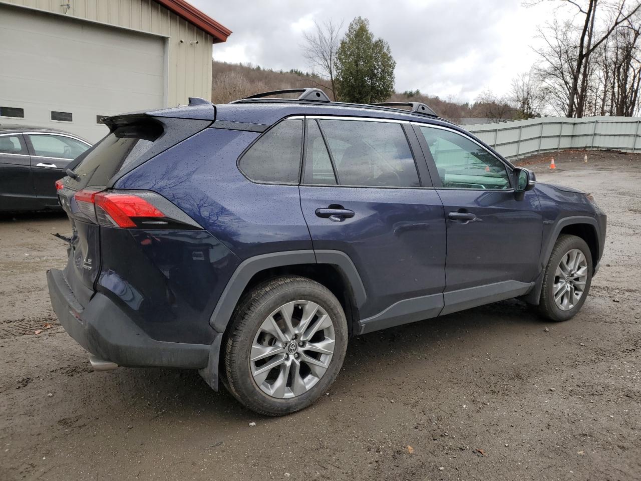 2023 TOYOTA RAV4 XLE PREMIUM VIN:2T3A1RFV9PW384892