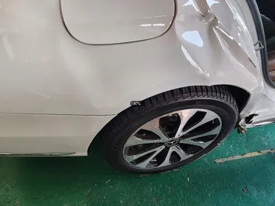 2017 Mercedes-Benz E 300 VIN: