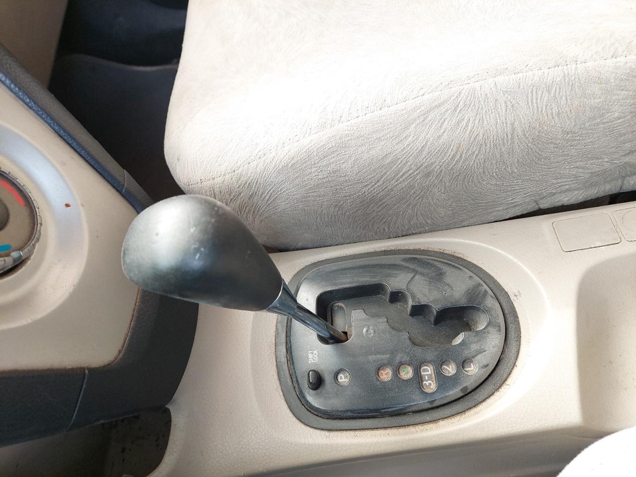 2008 TOYOTA YARIS VIN:JTDBW923881******