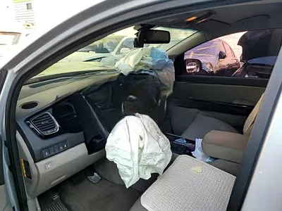 2015 Kia Carnival NONE VIN: