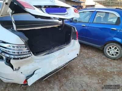 2016 Mercedes-Benz E 250 932KMWDDHF9HB7GB2 VIN:932KMWDDHF9HB7GB2