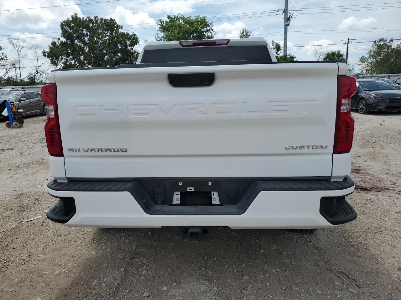 2024 CHEVROLET SILVERADO K1500 CUSTOM VIN:1GCPDBEK5RZ247984