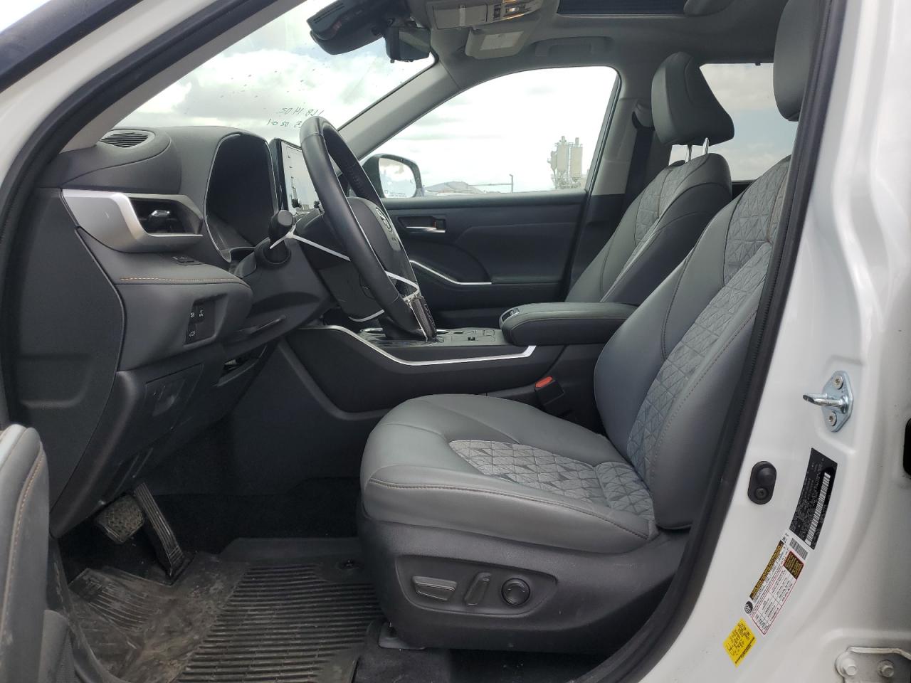 2022 TOYOTA HIGHLANDER HYBRID XLE VIN:5TDABRCH6NS540638