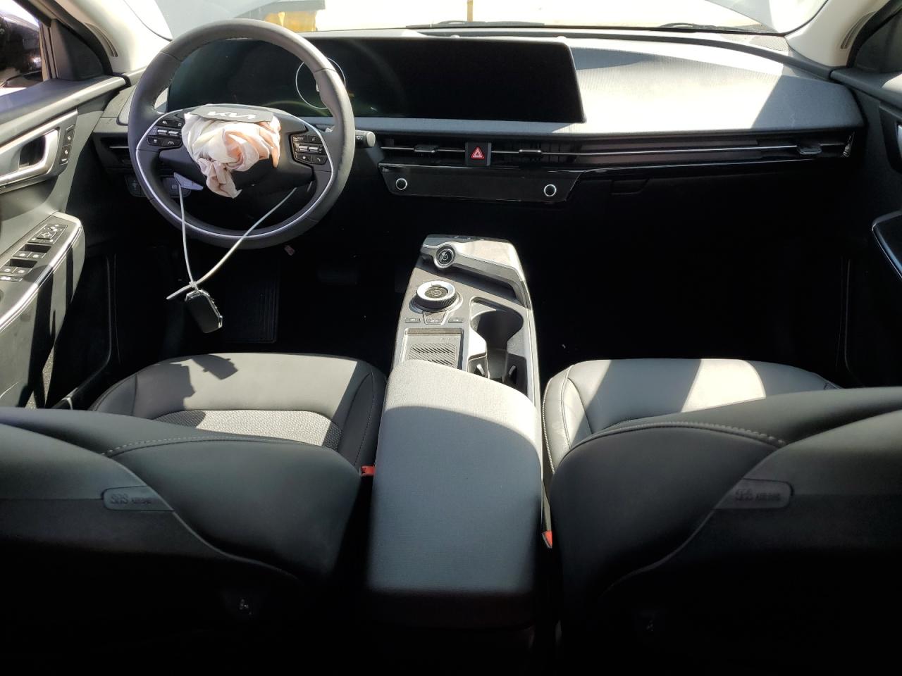 2024 KIA EV6 LIGHT VIN:KNDC3DLC8R5214848