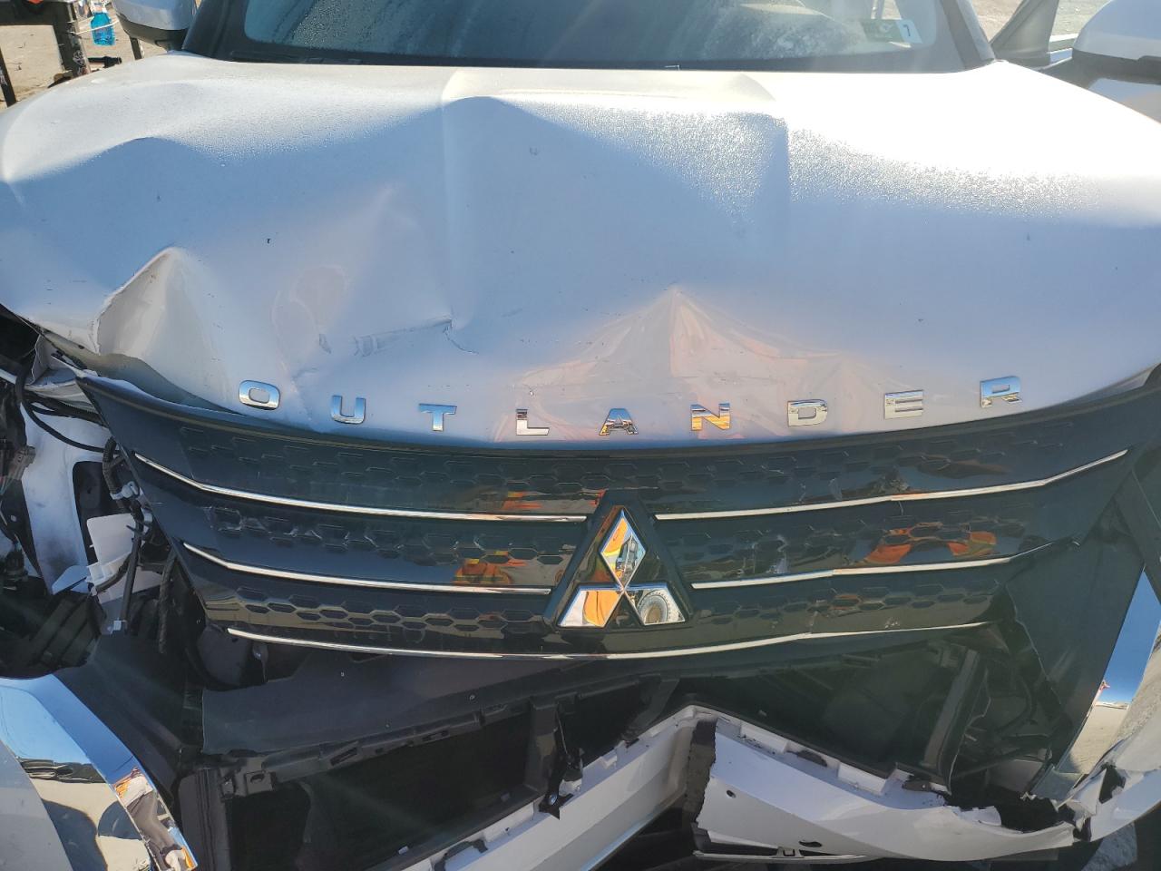 2024 MITSUBISHI OUTLANDER SE VIN:JA4J4VA83RZ063669