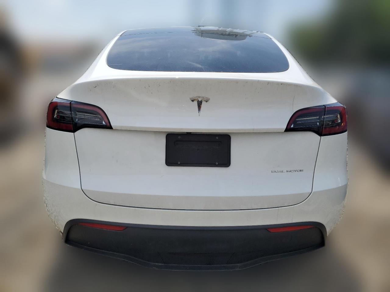 2023 TESLA MODEL Y  VIN:7SAYGDEE2PF700742