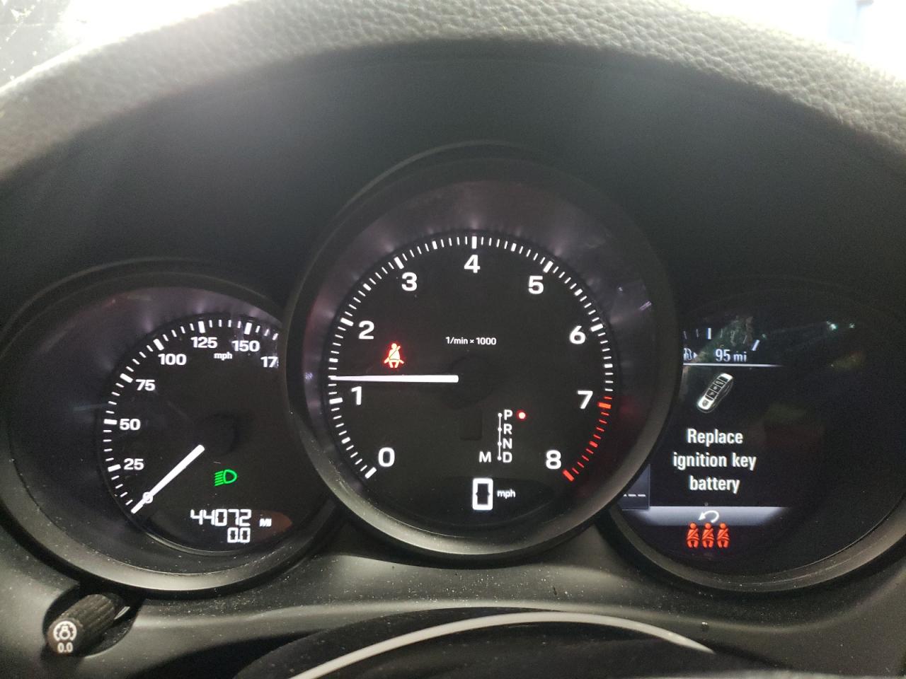 2022 PORSCHE MACAN  VIN:WP1AA2A57NLB10801