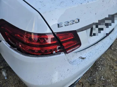 2015 Mercedes-Benz E 220 VIN: